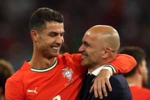 HLV trưởng đội tuyển Bồ Đào Nha tin tưởng Ronaldo sẽ đạt được 1000 bàn thắng